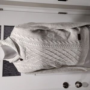 Emerald Isle men's cowl neck light gray heather pullover sweater. NWOT. Small